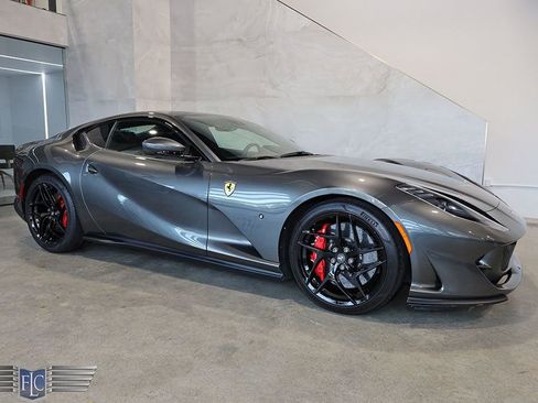 Used 2020 Ferrari 812 Superfast image 1
