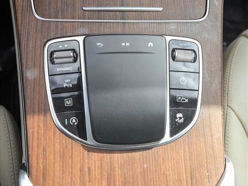 Used 2022 Mercedes-Benz GLC 300 4MATIC image 21