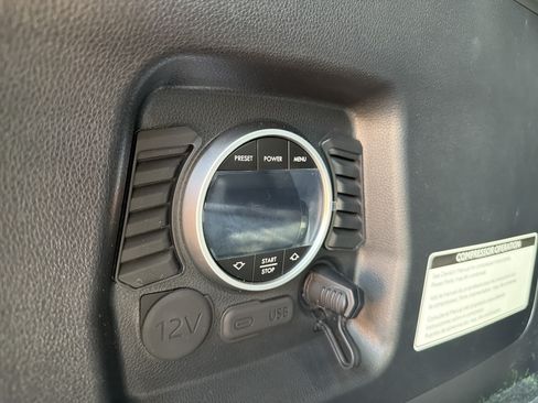 Used 2026 Lexus GX 550 AWD/4WD image 36