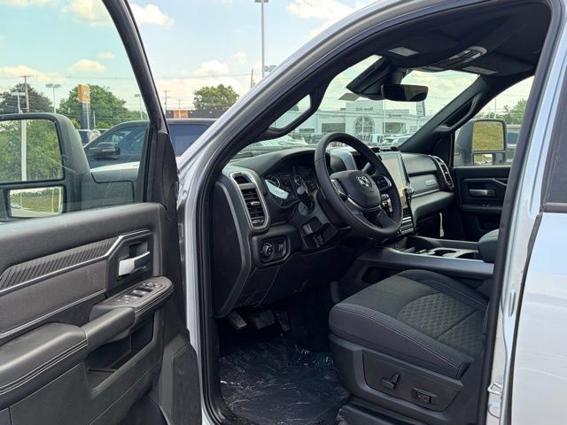 New 2026 RAM 2500 Big Horn AWD/4WD image 13