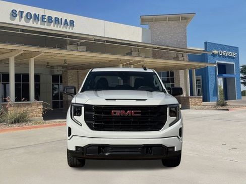 Used 2025 GMC Sierra 1500 Elevation w/ X31 Off-Road Package image 9