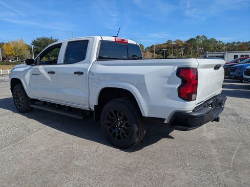 New 2026 Chevrolet Colorado W/T w/ WT Custom Package RWD image 5