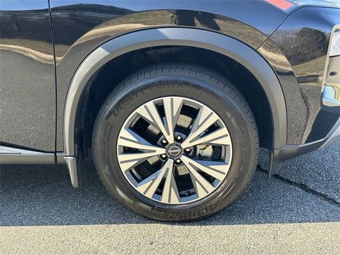 Certified 2023 Nissan Rogue SV image 12