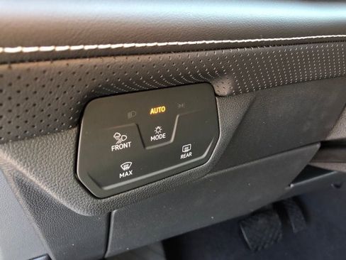 New 2026 Volkswagen Atlas SE AWD/4WD image 13