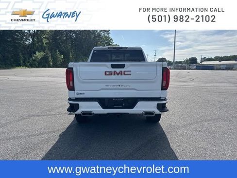 Used 2023 GMC Sierra 1500 AT4 w/ AT4 Premium Package AWD/4WD image 6