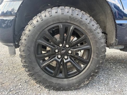 Used 2024 Ford F150 Platinum AWD/4WD image 6