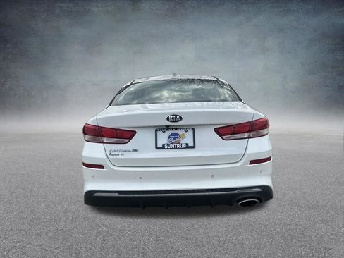 Used 2020 Kia Optima LX image 4