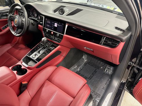 Certified 2026 Porsche Macan S AWD/4WD image 15