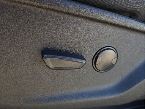 Used 2023 Ford F150 XLT image 24