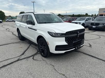 New 2027 Lincoln Navigator L Reserve w/ Jet Appearance Package