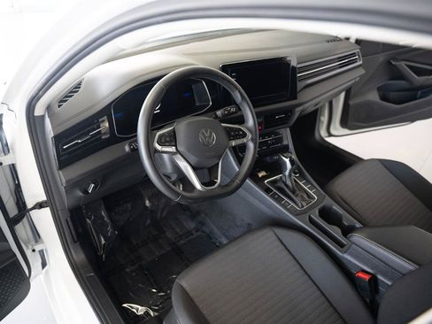 Used 2025 Volkswagen Jetta S FWD image 11