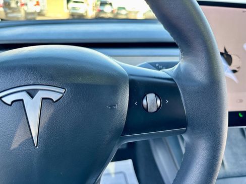 Used 2021 Tesla Model 3 Long Range AWD/4WD image 23