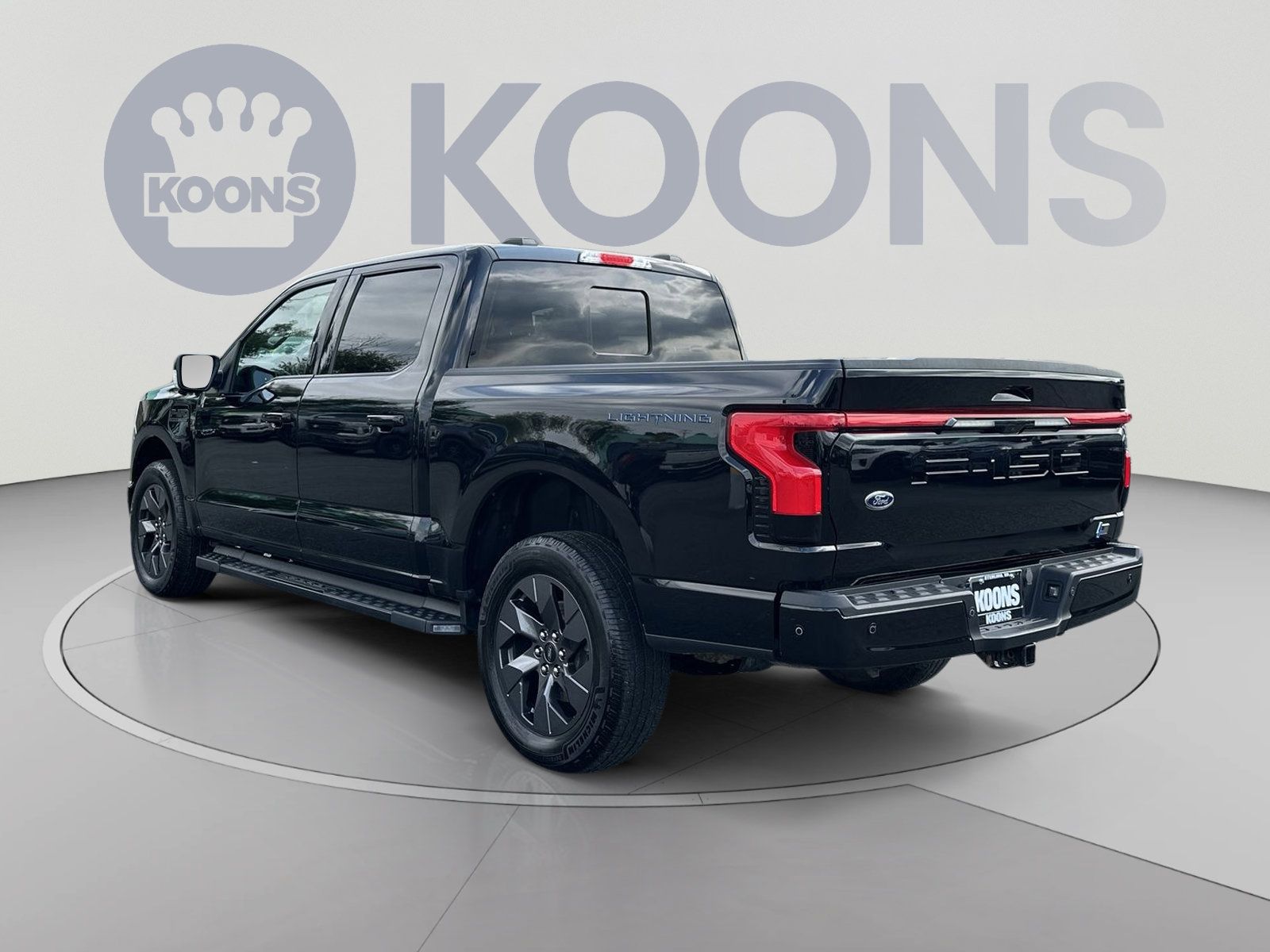 Used 2023 Ford F150 Lightning Lariat w/ Equipment Group 511A High AWD/4WD image 8