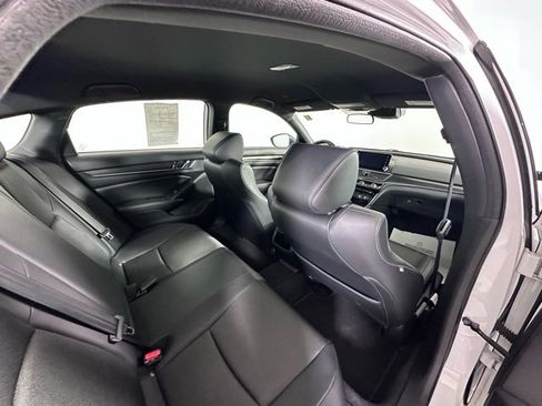 Used 2022 Honda Accord Sport image 12