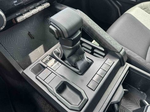 Used 2024 Toyota Tacoma SR RWD image 33