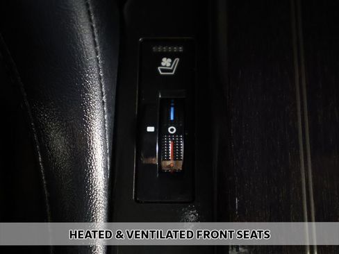 Used 2023 Lexus GX 460 Premium w/ Accessory Package AWD/4WD image 8