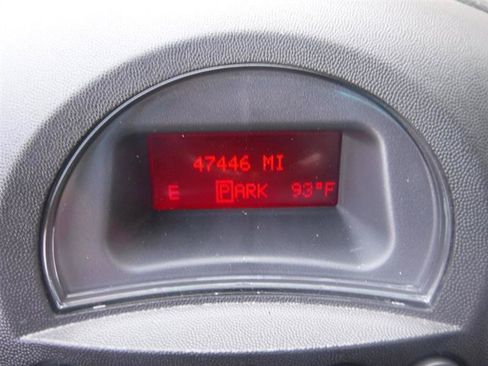 Used 2006 Pontiac Grand Prix w/ Premium Package FWD image 23