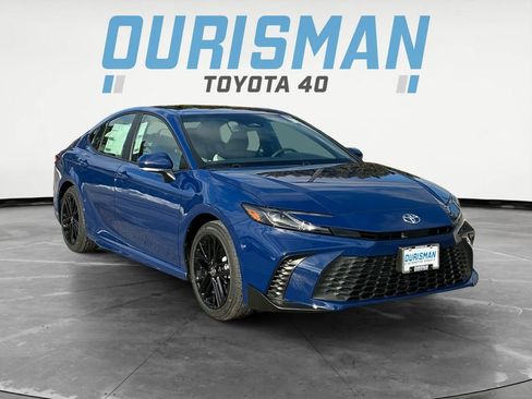 New 2026 Toyota Camry SE image 9