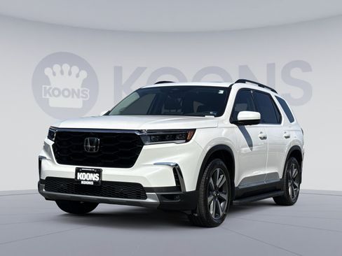 Used 2023 Honda Pilot Elite image 1