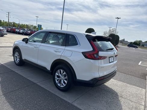 Used 2023 Honda CR-V LX image 10