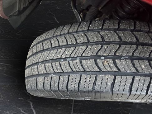 Used 2020 Nissan Frontier SV w/ SV Utility Package image 33