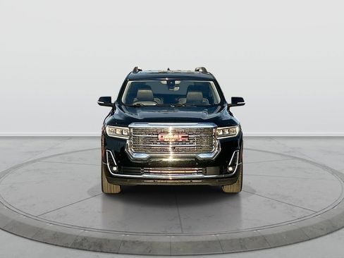 Used 2022 GMC Acadia Denali w/ Denali Ultimate Package FWD image 3