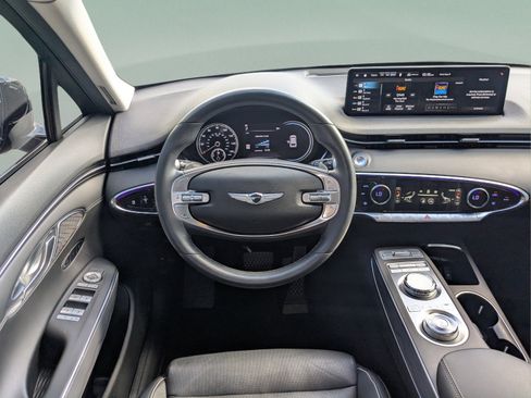 Used 2023 Genesis GV70 2.5T w/ Advanced Package AWD/4WD image 19