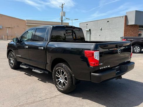 Used 2021 Nissan Titan SV w/ SV Convenience Package AWD/4WD image 2