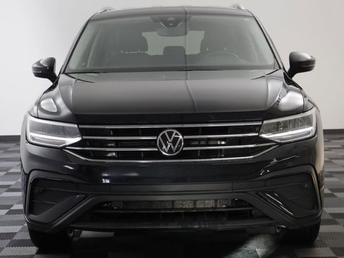 Used 2023 Volkswagen Tiguan SE AWD/4WD image 21