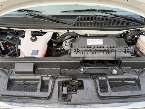 Used 2024 GMC Savana 2500 w/ Driver Convenience Package image 25