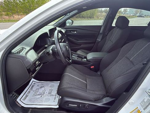 Used 2024 Honda Accord Sport image 25