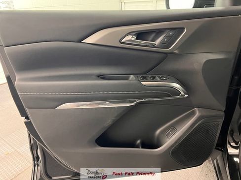 New 2026 Chevrolet Traverse LT w/ Sun and Wheel Package FWD image 29