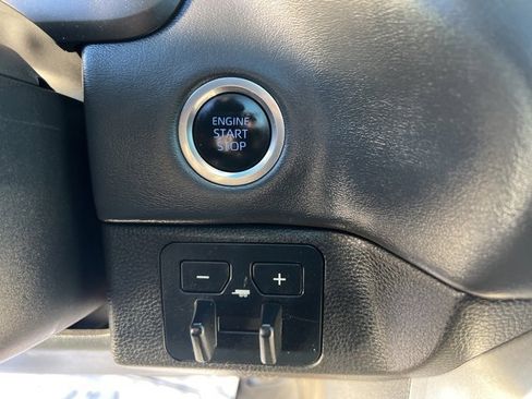 Used 2023 Toyota Tundra Platinum image 33