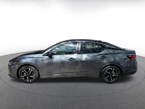 Used 2024 Nissan Sentra SV FWD image 4