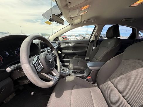 Used 2021 Kia Forte LXS FWD image 13