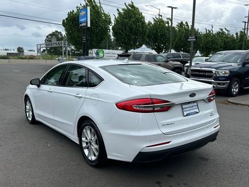 Used 2019 Ford Fusion SE FWD image 5