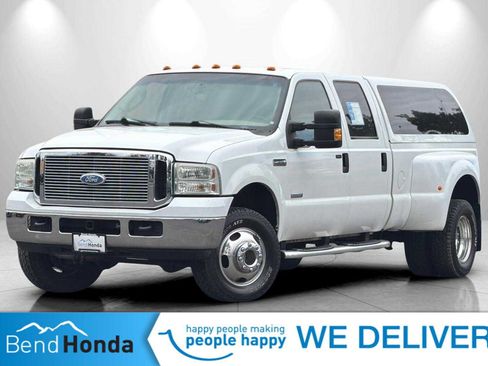 Used 2006 Ford F350 4x4 Crew Cab DRW Super Duty image 1