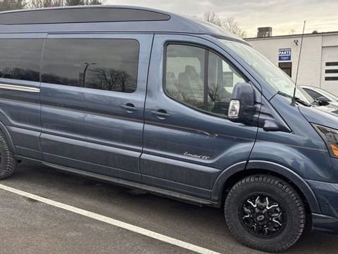 Used 2024 Ford Transit 150 Low Roof AWD image 7