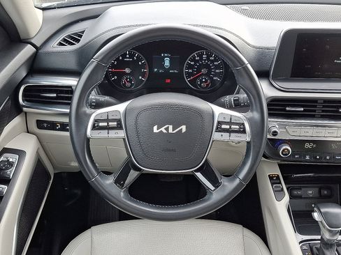 Used 2022 Kia Telluride S image 14