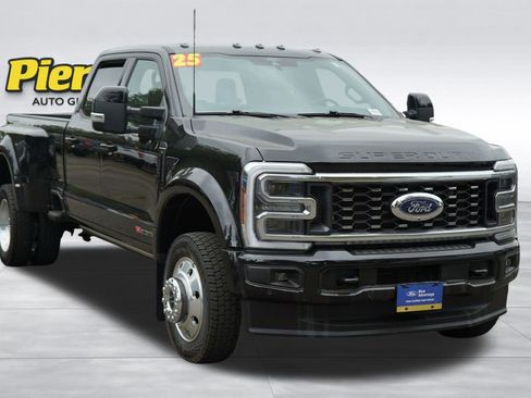 Certified 2025 Ford F450 Platinum w/ FX4 Off-Road Package AWD/4WD image 2