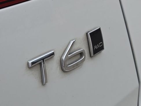 Used 2020 Volvo XC60 T6 Inscription w/ Protection Package Premier image 11