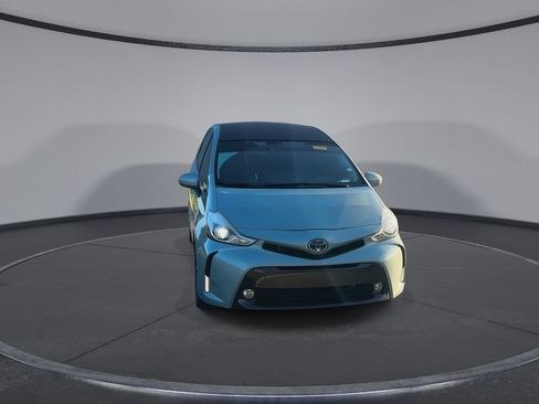 Used 2017 Toyota Prius V Five w/ Advanced Technology Package FWD image 3