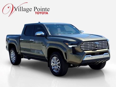 Certified 2024 Toyota Tacoma Limited w/ Limited Package (LT) AWD/4WD image 9
