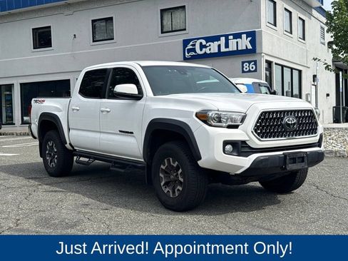 Used 2019 Toyota Tacoma TRD Off-Road AWD/4WD image 1