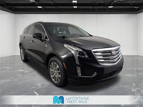 Used 2018 Cadillac XT5 Luxury w/ Driver Awareness Package image 7