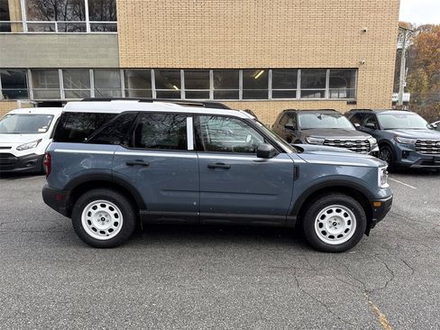 Used 2025 Ford Bronco Sport Heritage w/ Convenience Package image 3