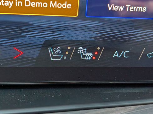 New 2026 Chevrolet Suburban Premier w/ Sun And Tow Package image 28