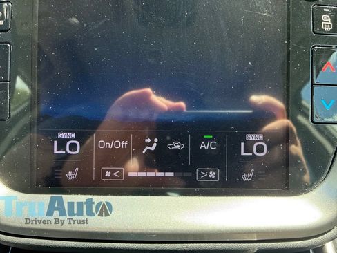 Used 2022 Subaru Outback Premium AWD/4WD image 33
