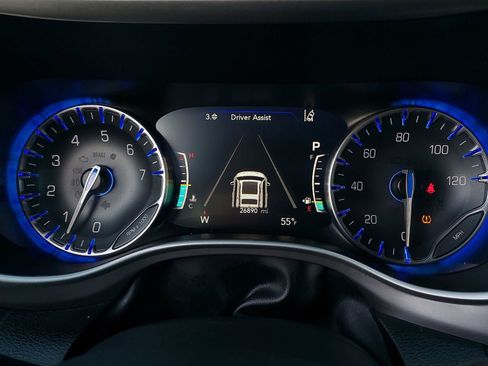 Used 2025 Chrysler Pacifica Select image 21