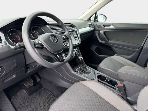Used 2021 Volkswagen Tiguan S FWD image 33